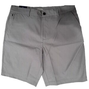 32 Degrees Performance Shorts Mens 30 Gray NWT Stretch Cool Secure Zipper Pocket